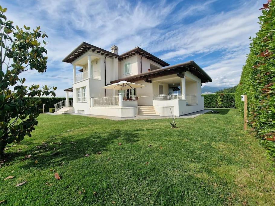 Villa Oriella - Piscina Idromassaggio E Relax -Versilia Camaiore Exteriér fotografie