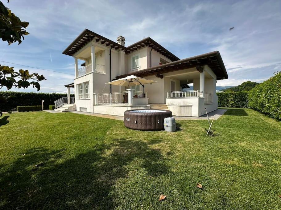 Villa Oriella - Piscina Idromassaggio E Relax -Versilia Camaiore Exteriér fotografie