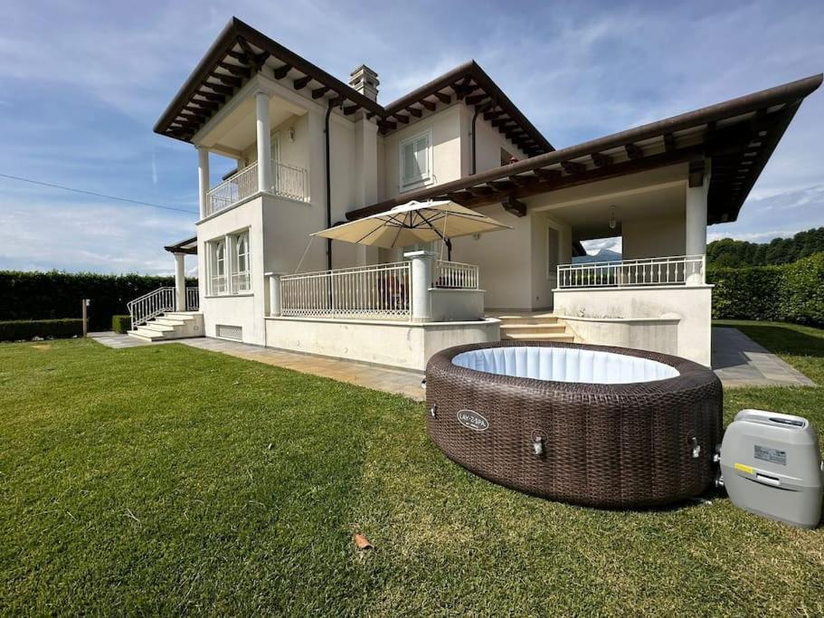 Villa Oriella - Piscina Idromassaggio E Relax -Versilia Camaiore Exteriér fotografie